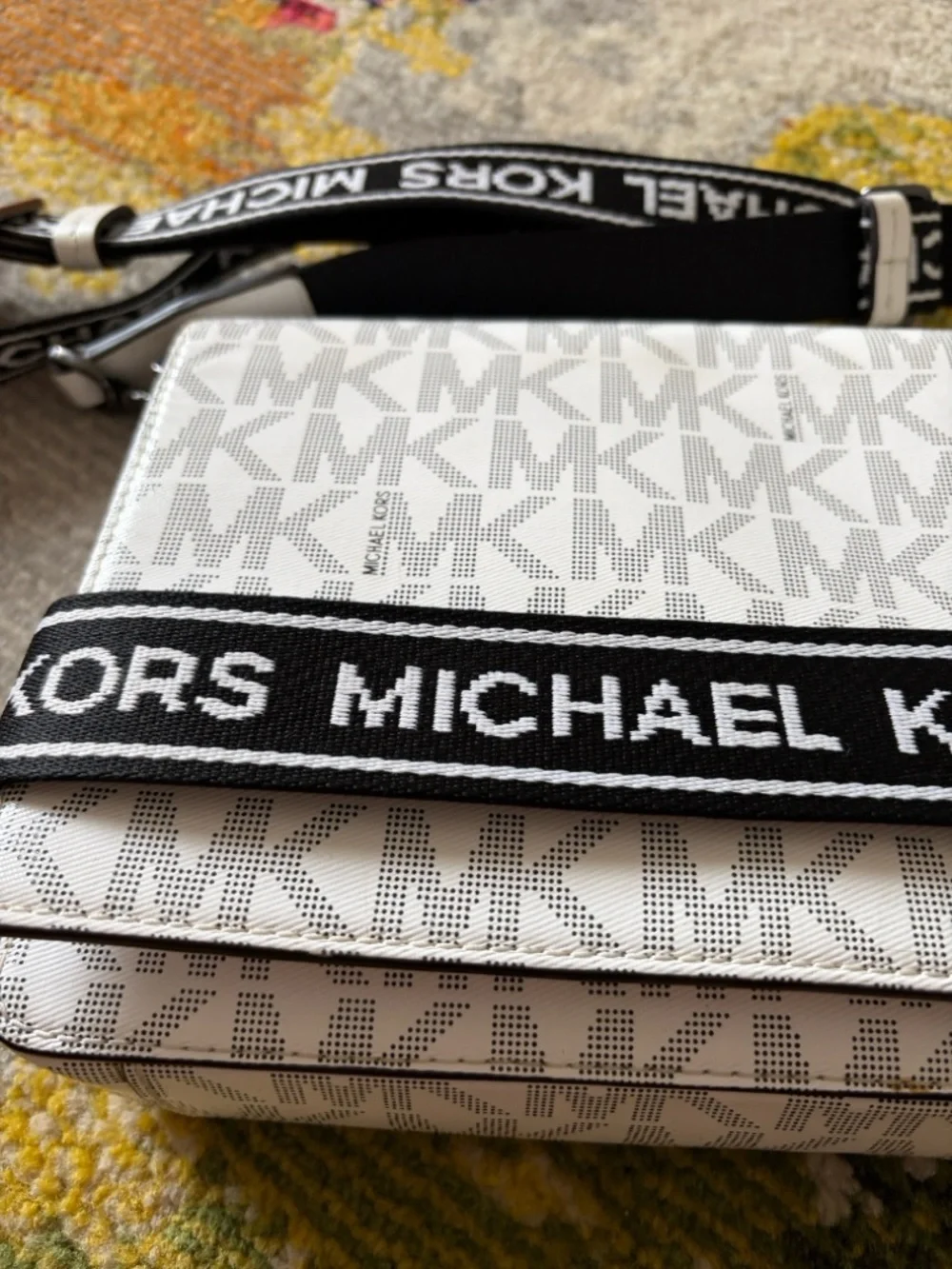 Michael Kors White/Black MK Logo Crossbody Bag - Picture 2 of 7